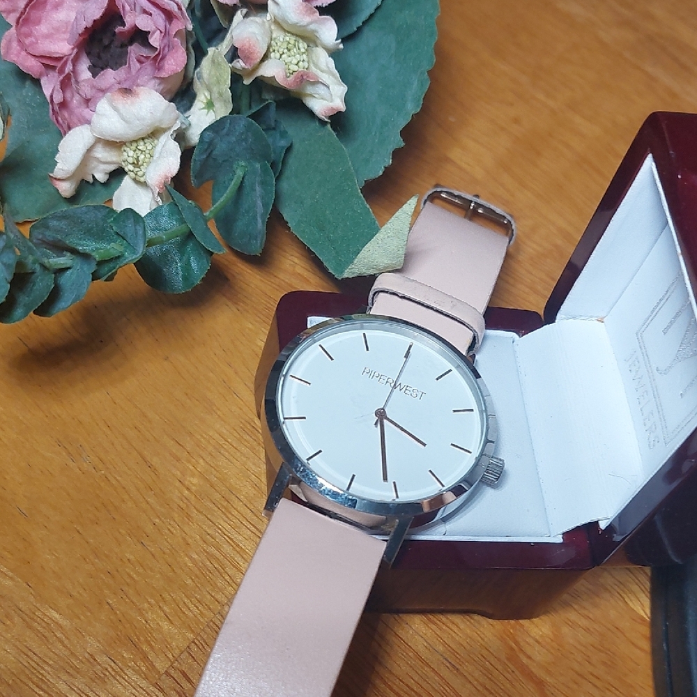 💜5/$25💜 Piperwest Blush Pink Watch Genuine Leather (Needs Battery)